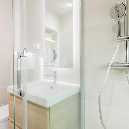 Apartman Modern - 2bdr-6p - Sacre Coeur *