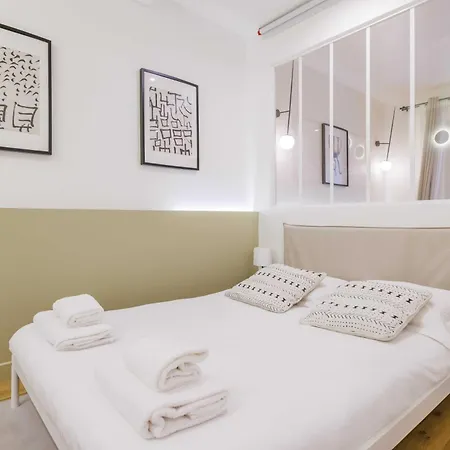 Modern - 2bdr-6p - Sacre Coeur * باريس